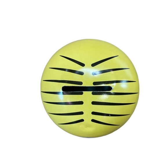 Universal studios despicable me metal coin bank - Picture 3 of 7